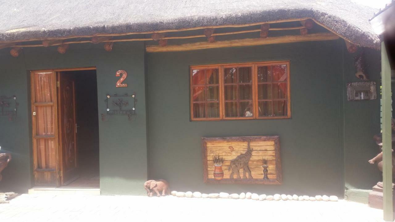 African Elephant'S Den Klerksdorp Exterior foto